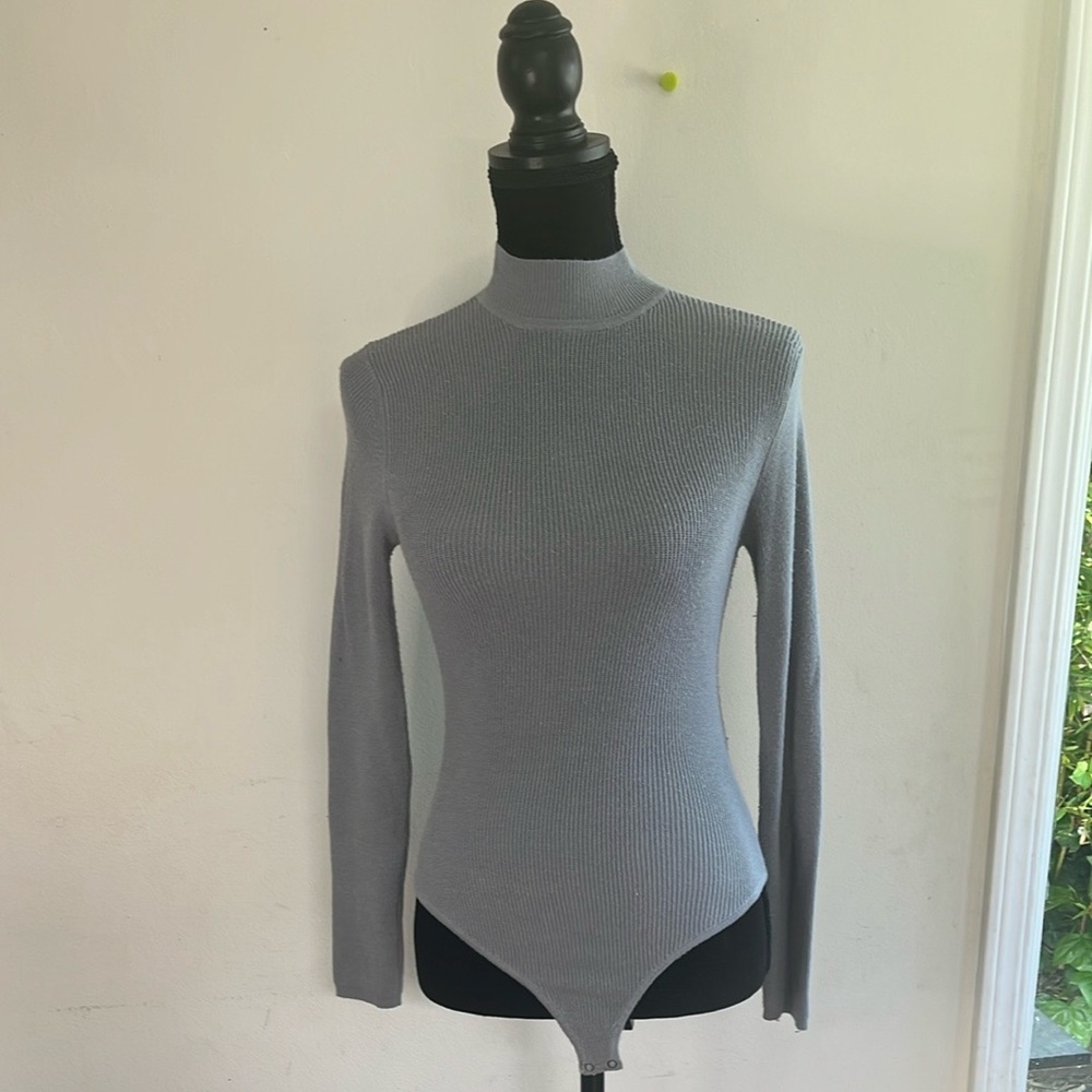 Abercrombie And Fitch Gray Turtle Neck Bodysuit